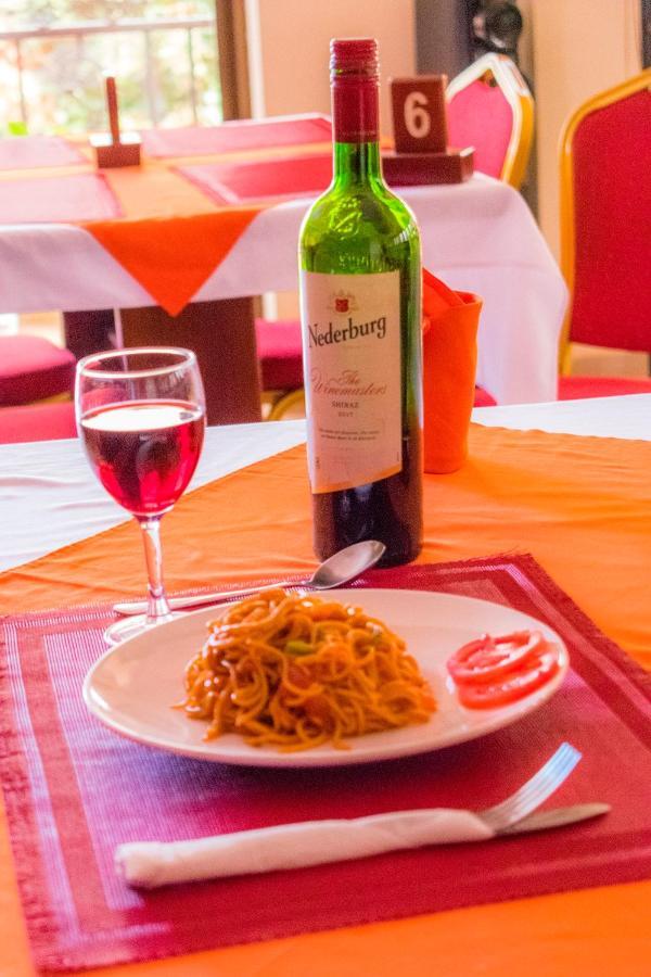 Kahondo Buffalo Hotel Kampala Makerere ภายนอก รูปภาพ