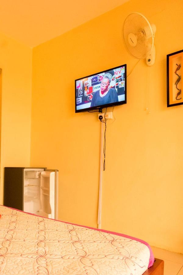 Kahondo Buffalo Hotel Kampala Makerere ภายนอก รูปภาพ